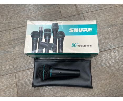 A Shure BG3.1 microphone, boxed, together with an AKG wireless microphone kit and an Audiotec ST1000 amplifier (3)   COLLECTO
