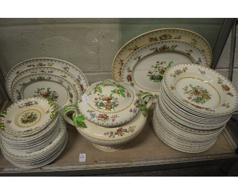 A comprehensive Copeland late Spode Peplow dinner service.