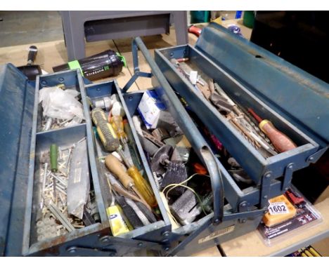 Cantilever tool box with contents. Not available for in-house P&amp;P 