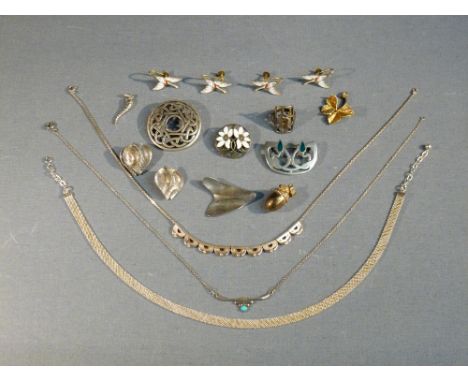 QUANTITY OF LARGELY DANISH AND SWEDISH JEWELLERY WITH DESIGNS BY SØREN DEHLI (ROSKILDE), EILER & MARLØE (COPENHAGEN), HERMAN 