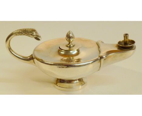 SILVER ALADDIN'S LAMP TABLE LIGHTER WITH SNAKE HANDLE, ENGRAVED INITIAL (R?) BY S.L LTD, CHESTER 1910, L: 13 cm (123.5g)