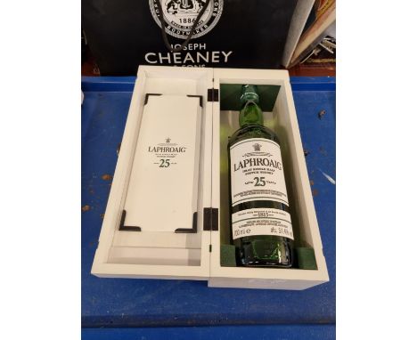 Laphroaig Islay Single Malt Scotch Whisky 25 Year boxed 700ml 51.4% 2019