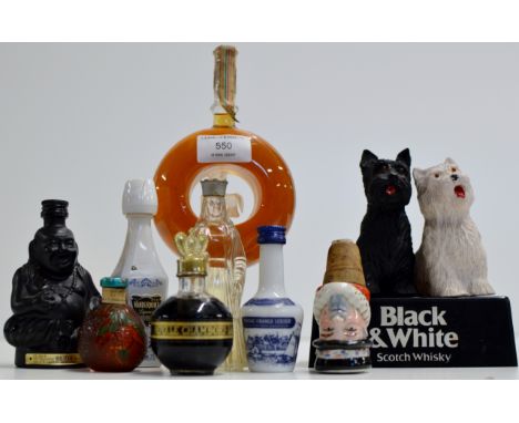 A NOVELTY BLACK & WHITE WHISKY ADVERTISING DISPLAY, HUNGARIAN DECANTER & VARIOUS ALCOHOL MINIATURES     