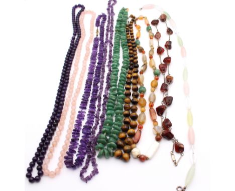  Posten Edelsteinketten  Beschreibung: 9 Edelsteinketten mit Amethyst, Rosenqaurz, Rosa Quarz, Tigerauge, Quarz, Aventurin-Qu