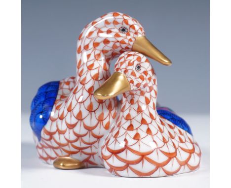 Hand painted Herend Hungary porcelain figurine depicting a pair of ducks in the classic Rust Fishnet pattern. This charming s