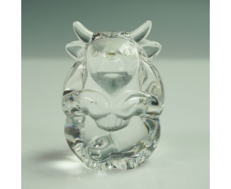 A charming and whimsical Steuben crystal figurine titled Sitting Bull, showcasing the brand’s hallmark clarity and craftsmans