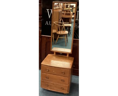 ERCOL: A good dressing mirror. Est. £100 - £150.