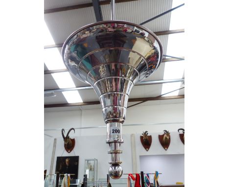 AN EARLY 20TH.C.ART DECO CHROME LIGHT FITTING.