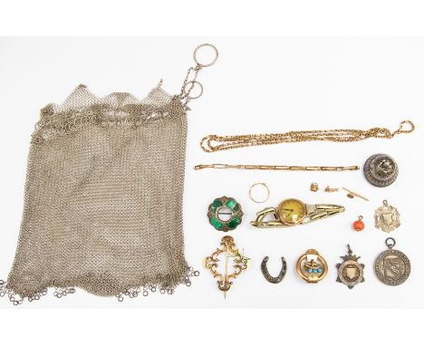 A collection of items to include a unmarked yellow metal chain, weight approx. 12.6gms assessed as 9ct gold (no clasp), an un