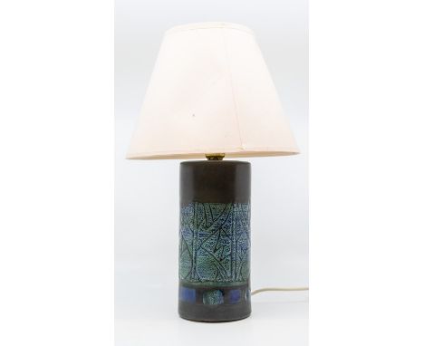 Studio pottery. A contemporary pottery lamp by Celtic Pottery, Newlyn in Medallion Ware pattern. Height approx 22.5cm minus l