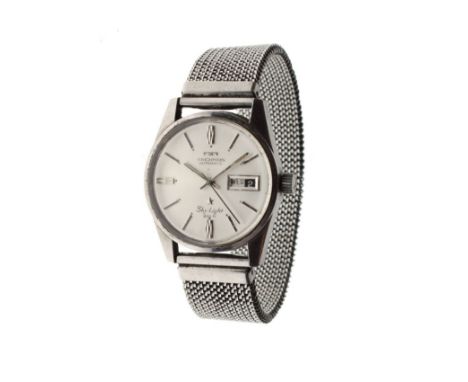 Technos 'Sky Light' automatic gent's stainless steel wristwatch, the silvered dial with baton markers and day/date at 3, wate
