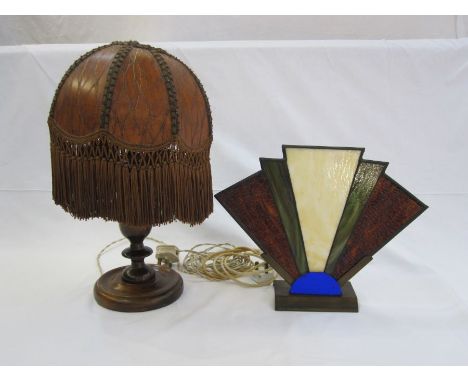 Art Deco coloured glass fan-shaped table lamp on a rectangular metal base, 28cm high and a 20th century table lamp with venee