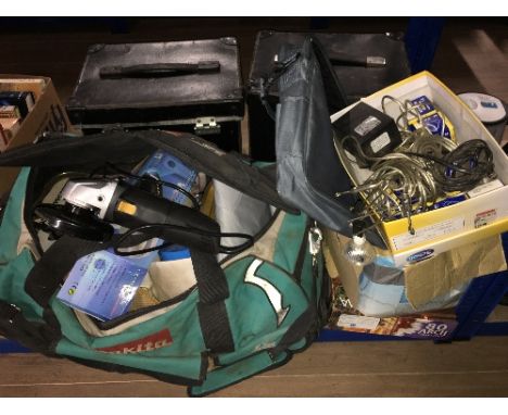 LARGE BAG OF TOOLS INCLUDING GRINDER AND 2 BOXED LIGHTS
