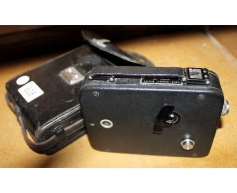 Kodak Eight model 20, vintage cine camera in leather case