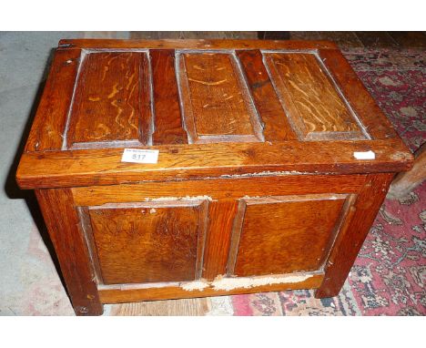 19th c. small two panel oak coffer, 18" long x 13" high x 12" deep 