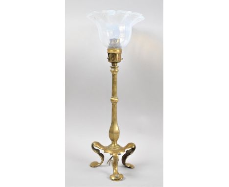 A Early 20th Century Brass Pullman Carriage Table Lamp of Three Scrolled Feet, Complete with Vaseline Glass Shade with Wavy R