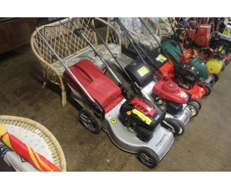 A Mountfield SP533 self-propelled rotary lawn mower (51cm cutting width)
