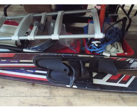 Qty of boat items, including ladder, paddle, waterskis, rope, pump etc. 