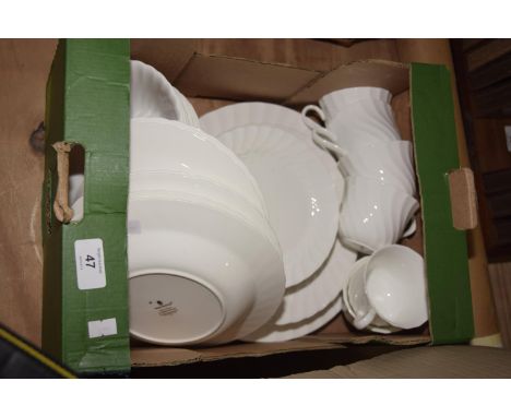 A Wedgwood 'Candlelight' part dinner and tea service Comprising tea cups, bowls, dinner plates, side plates etc.Conditon - Co