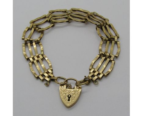 Vintage 9ct gate link bracelet with engraved heart padlock clasp, 15.3g 