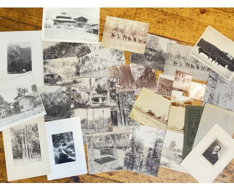 India interest, a quantity of prints, photographs, book leaves, portraits including village scenes, elephants, countryside et