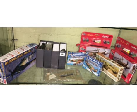 SELECTION OF PLASTIC SCALE MODEL AIRCRAFT AND OCEAN LINER MODEL KITS