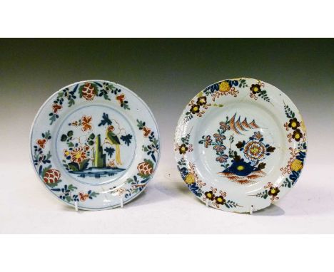 Two mid-18th Century English delftware polychrome plates, probably Lambeth, 22.5cm diameter and smaller