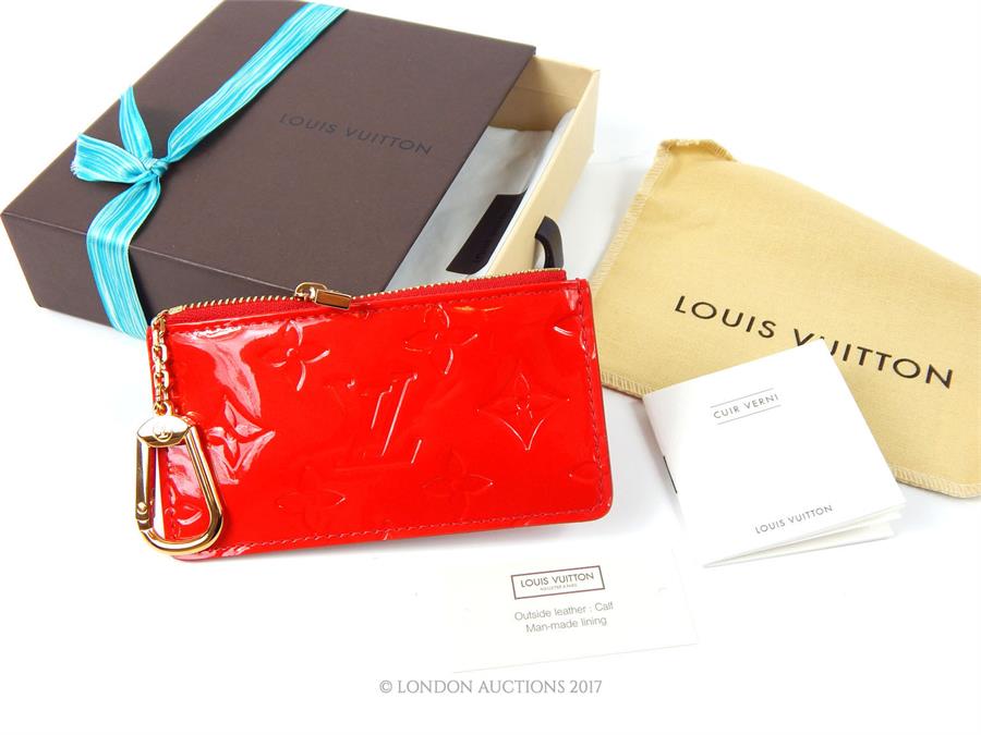 louis vuitton red chain bag