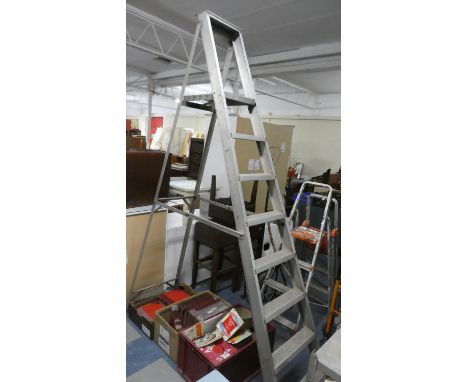 A Large Aluminium 8 Step Step Ladder 