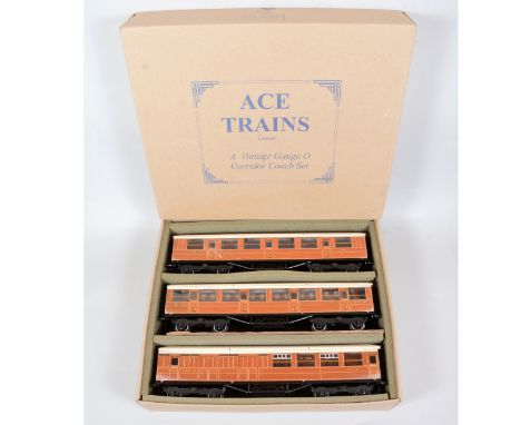 ACE Trains Gauge O model railway Corridor Coache Set, LNER c/4, set A, three passenger coaches 6461, 61639, guard 1516, boxed