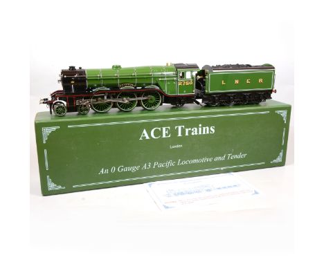 ACE trains O gauge model railway locomotive and tender, LNER 4-6-2, 'Papyrus', A3 Pacific, 2750, green, boxed with booklet.