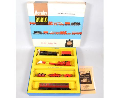 Hornby Dublo OO gauge model railways set, 2049 breakdown train, with BR 2-6-0, 69550 locomotives, passenger coach and breakdo