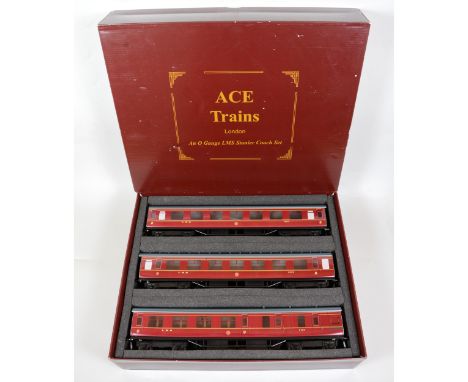 ACE Trains O gauge model railway LMS Stanier Coach Set C/18-A, with three passenger coaches, 3rd 1935, 3rd 8953, 3rd 5769, bo