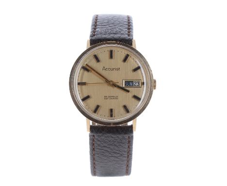 Accurist 9ct automatic gentleman's wristwatch, circular champagne dial with baton markers, minute markers, day/date apertures