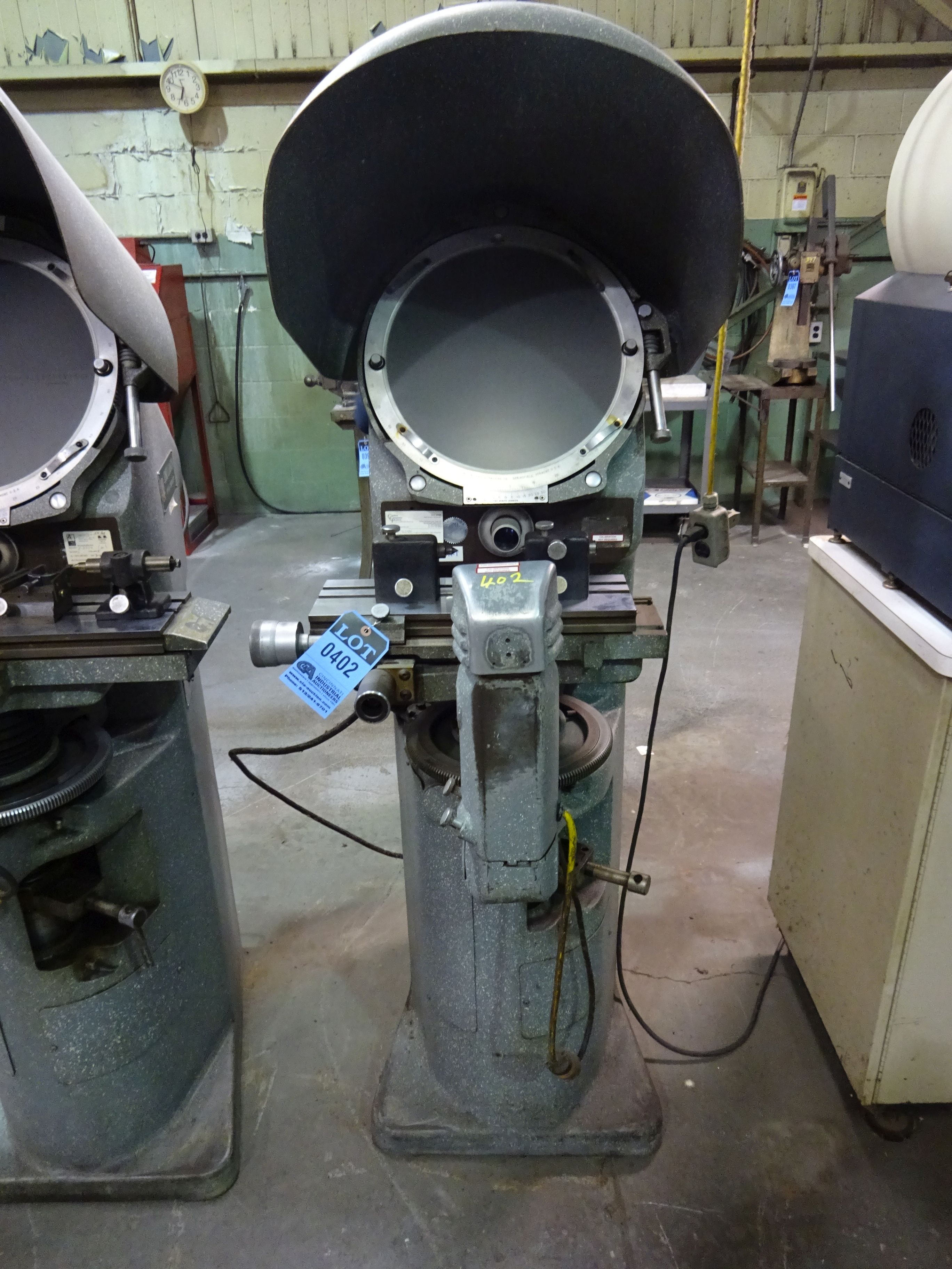 14" J&L MODEL PC14A OPTICAL COMPARATOR
