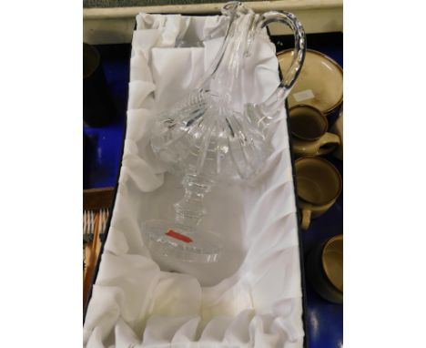 GOOD QUALITY BOXED CRYSTAL DECANTER IN PRESENTATION BOX   