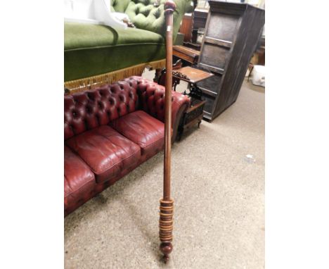 MAHOGANY CURTAIN POLE WITH FINIAL ENDS AND RINGS   