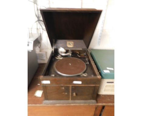 HIS MASTERS VOICE OAK CASED RECORD PLAYER   