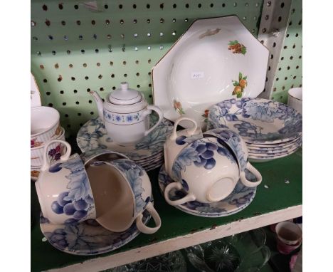 SHELF OF CHINAWARE CONSISTING OF PARAGON CHINAWARE, ROYAL WORCESTERSHIRE, SOUFFLE  DISHES &amp; OTHER CHINAWARE