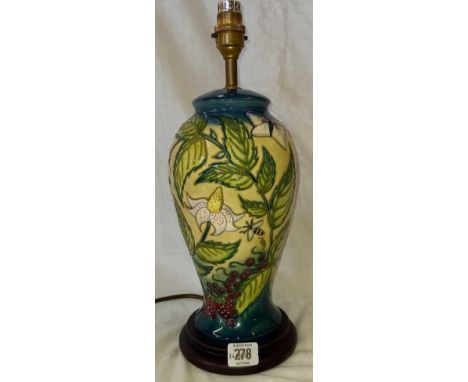 MOORCROFT TABLE LAMP WITH SHADE (21'' TOTAL HIGHT)