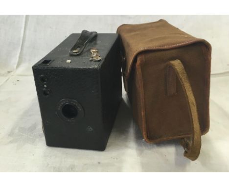 BROWNIE JUNIOR NO.2 CAMERA IN CASE, PAIR OF BINOCULARS  CARL ZEISS JENOPTON 8 X 30 IN LEATHER CASE, KODAK TELE EXTRA LIGHT 60