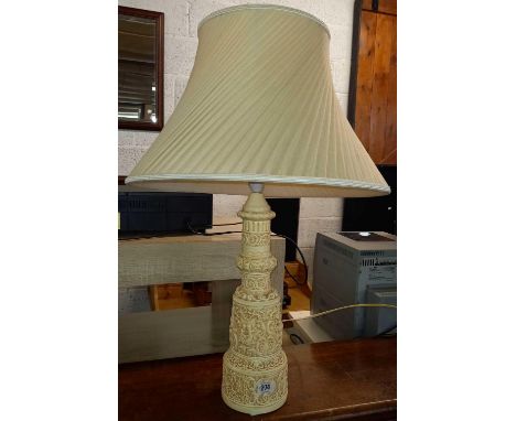 DECORATIVE POTTERY CREAM COLOURED TABLE LAMP &amp; SHADE