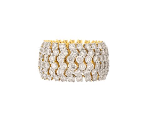 Approx. 7.65 Carat TW Round Brilliant Cut Diamond and 18 Karat Yellow Gold Flexible Link Multi Row Eternity Band. Diamonds G 