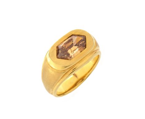 Vintage Approx. 3.25 Carat Natural Fancy Orangish Brown Diamond and 18 Karat Yellow Gold Man's Ring. The diamond of SI2 clari