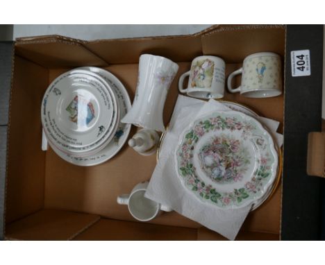 A mixed collection of ceramic items to include Royal Doulton Brambley Hedge plates, Summer, Spring, Autumn and Winter and Wed