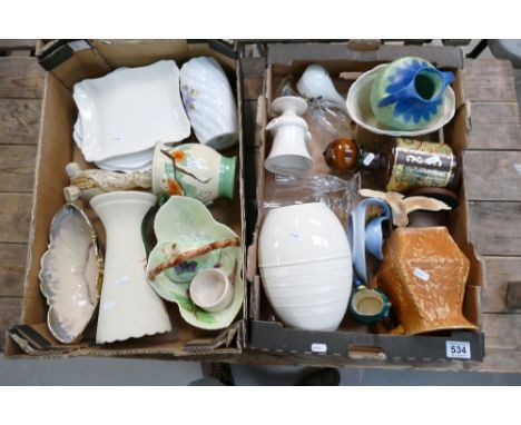 Mixed collection of ceramic items Wedgwood interiors cream vase, hand decorated jugs, dinner ware etc (2 tray)