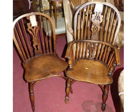 A pair of contemporary elm, yew and beech splat back Windsor chairs, each with crinoline stretchers, width 54.5cm, together w