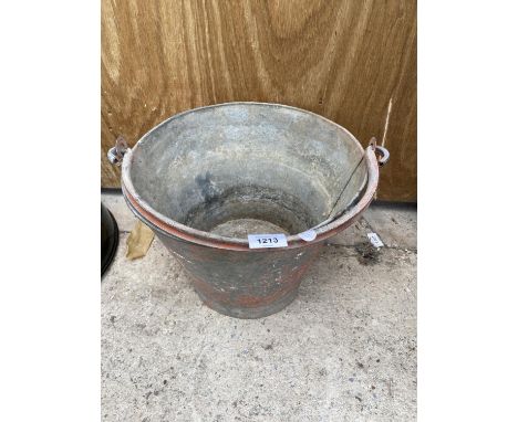A VINTAGE METAL FIRE BUCKET 