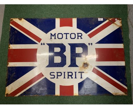 A LARGE VINTAGE STYLE UNION JACK 'MOTOR "BP"' METAL SIGN 90X60CM 