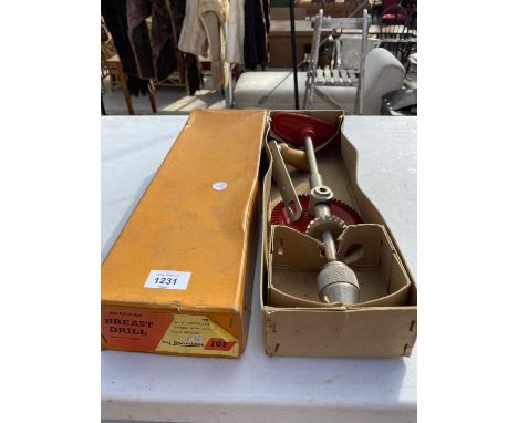 A VINTAGE 'CHAPMAN' BREAST DRILL IN ORIGINAL BOX 